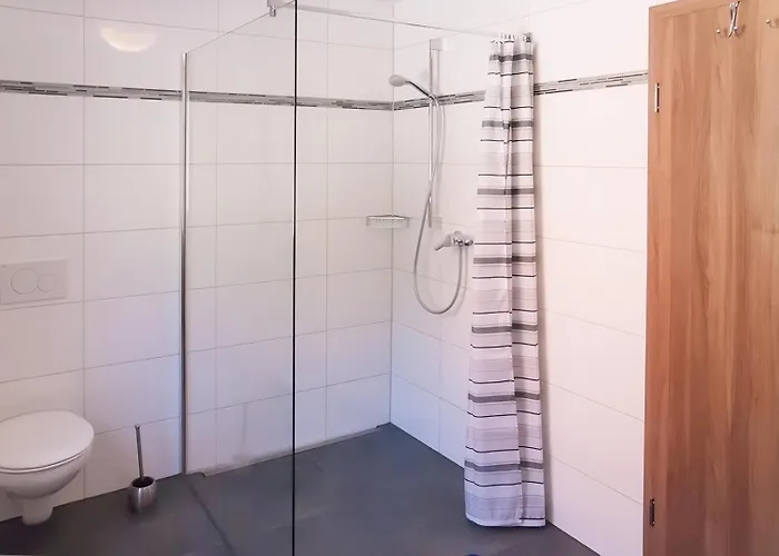 Mayer Burghöfe * Owingen